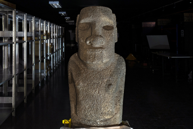 Chile Moai Statue