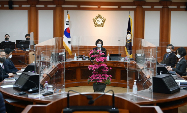 '사전투표 부실 관리 논란 관련'