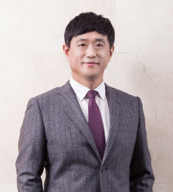 라이온코리아 대표이사 한상훈_상반신_0203