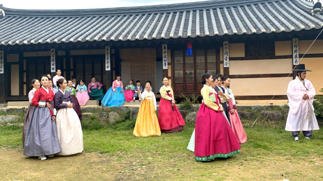 아산시 한복문화 지역거점사업