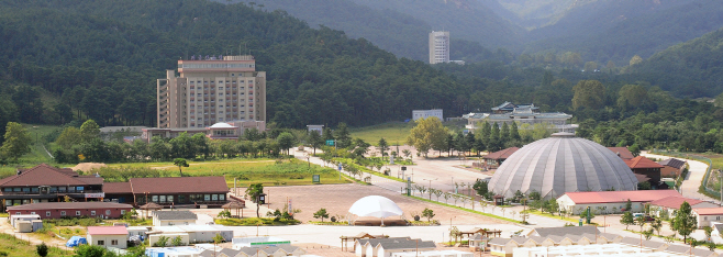 북한, 풍계리 갱도 복구·금강산 시설 철거 움직임도 포착