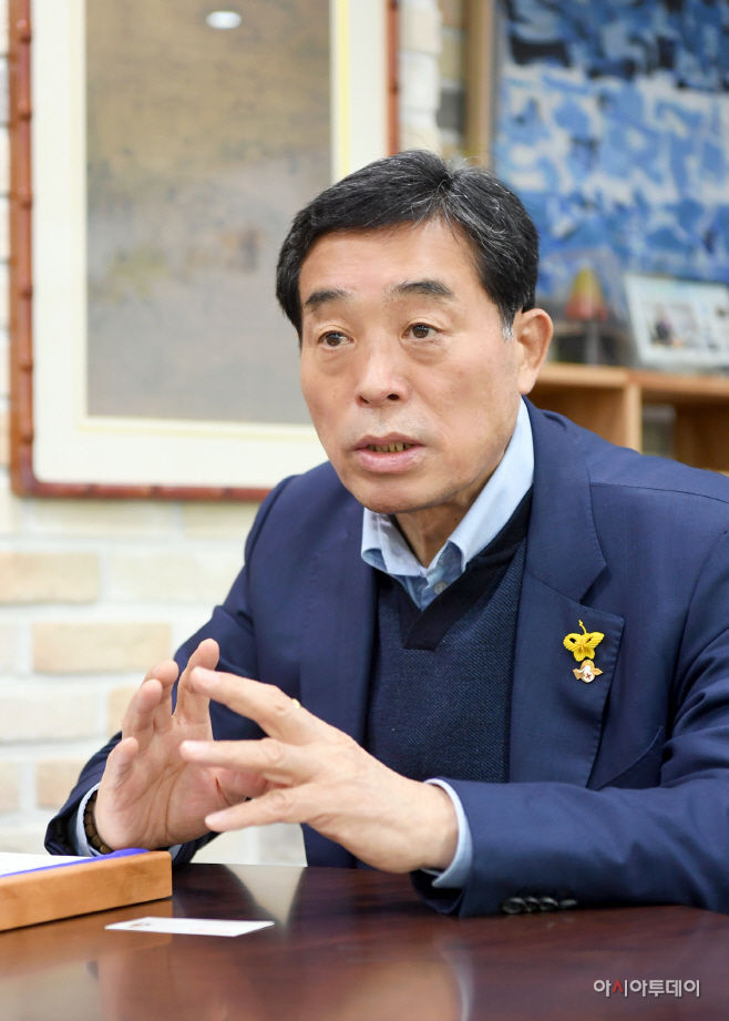 윤화섭 안산시장 인터뷰사진