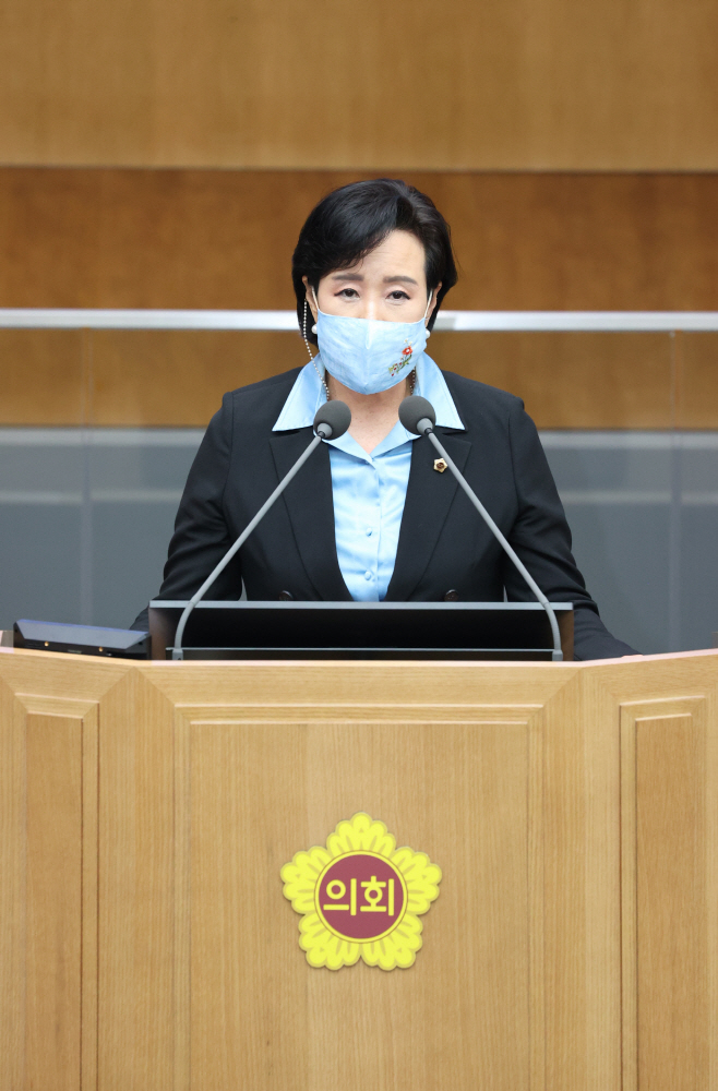 정윤경 의원, 코로나19 시대 학교방역 관련 제반 등 도정질문