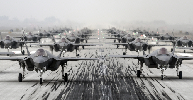 F-35A 스텔스 전투기 '엘리펀트 워크' 훈련
