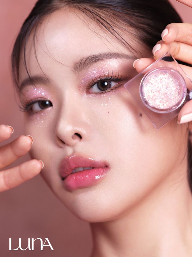 루나 라이팅 업 포뮬라 팟_모델컷