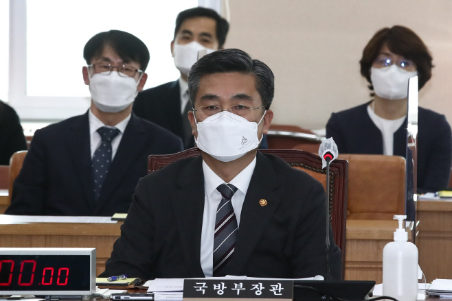 국방위 참석한 서욱 국방부 장관