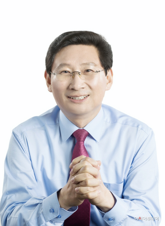 이상일