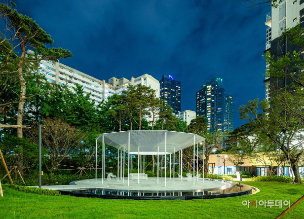 cloud walk pavilion (3)