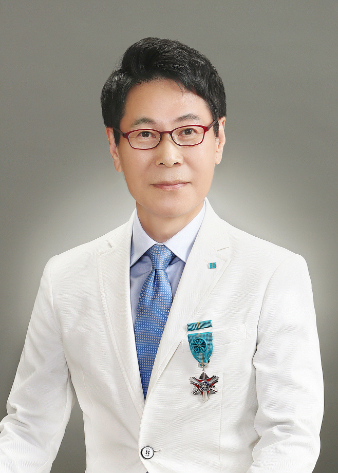 유학수 코리아나 화장품 대표이사_2021