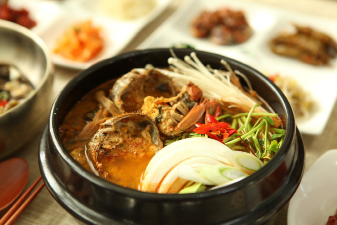 곡성 5미(味)’, 식도락객 봄 입맛 유혹_곡성1미_참게매운탕