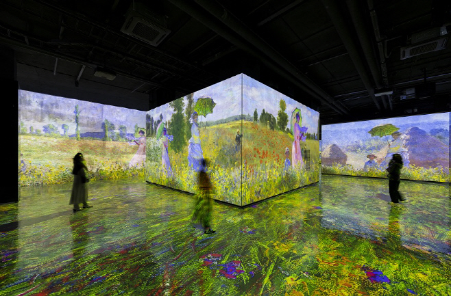 여행/ 빛의 벙커 ‘모네, 르누아르…샤갈’ 전시 사진