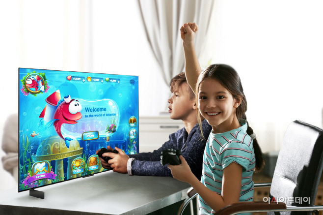 [사진3] LG전자, 세계 최소 42형 올레드 TV 국내 출시