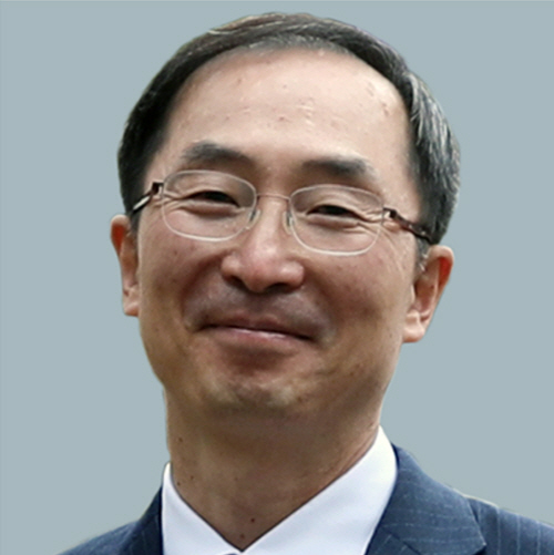 문 대통령 중앙선관위원 후보에 김필곤 법무법인 오늘 대표번호사 지명