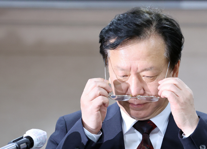 안경쓰는 정호영 보건복지부 장관 후보자<YONHAP NO-3871>