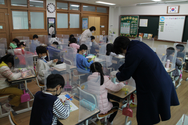 1수업 2교사제 협력강사 활동