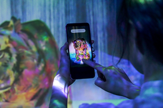 갤럭시 하라주쿠 팀랩 전시(2)