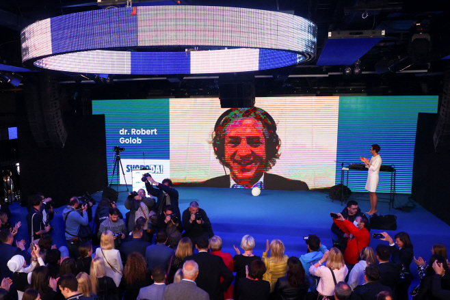 SLOVENIA-ELECTION/ <YONHAP NO-0981> (REUTERS)