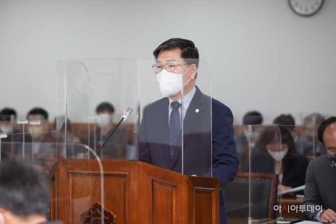 전용균 의원