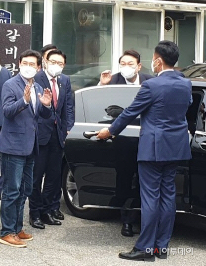 이상일