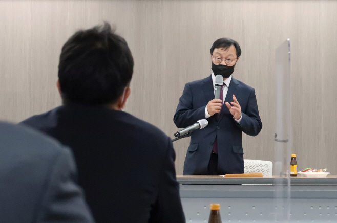 김영종 변호사, 신임 검사 대상 특강<YONHAP NO-3258>
