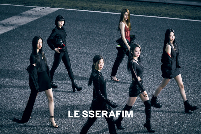르세라핌_Vol.1 BLACK PETROL 콘셉트 포토_단체1