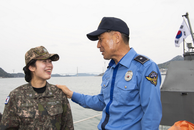 해경해군부녀 (3)