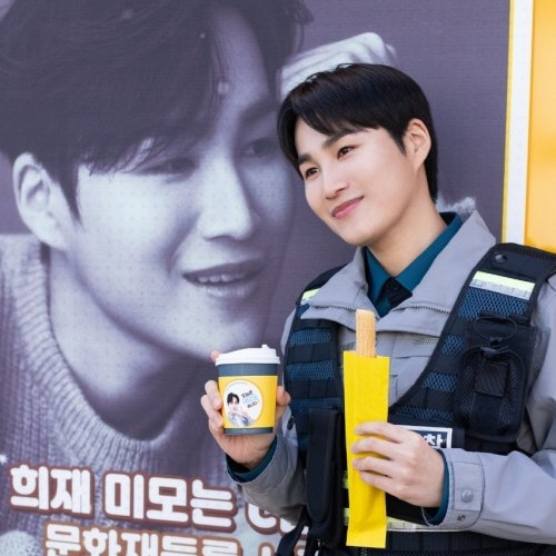 최애돌셀럽_1위_김희재_사진