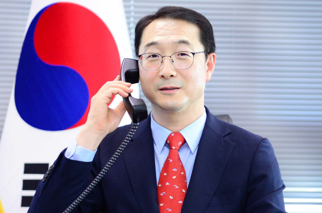 한미 북핵대표 상견례 통화