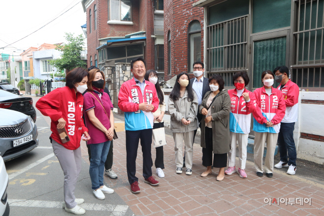 보육, 교육 정책 거리 유세 사진