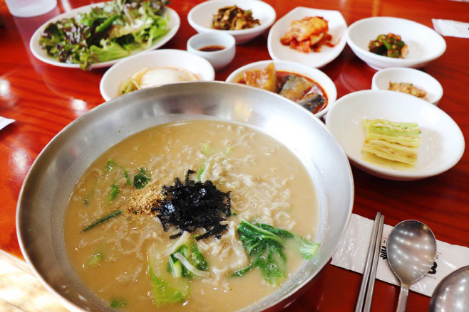 참마손국수