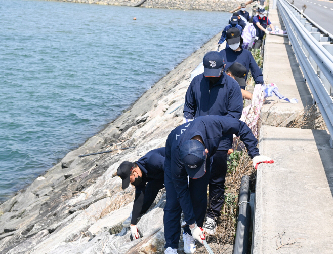 평택 해군 2함대, 평택.당진항 일대에서 해안 정화 활동