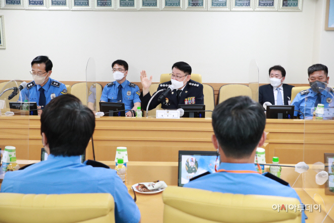 220531 정봉훈 해경청장 남해해경청 경찰관 소통 간담회2