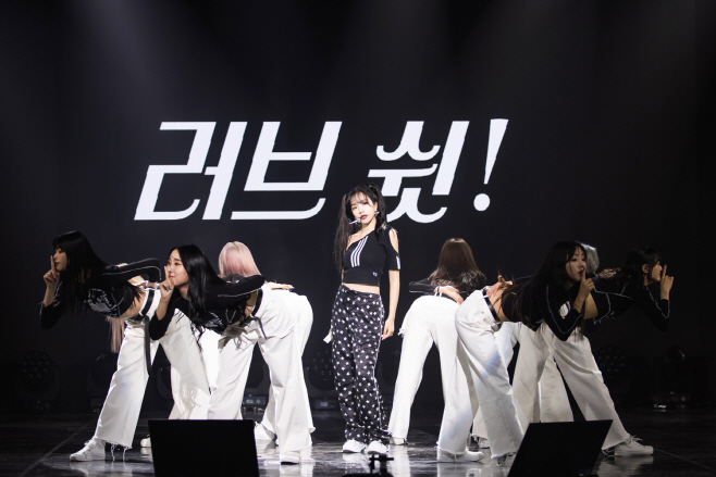 [조유리]0602미디어쇼케이스1