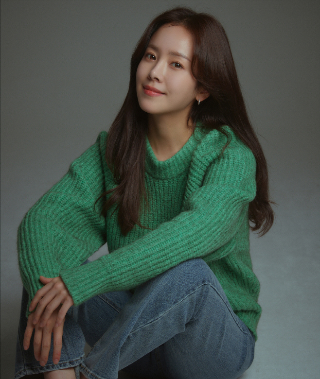 [보도] 배우 한지민 ‘유니세프 아너스 클럽’ 멤버 가입