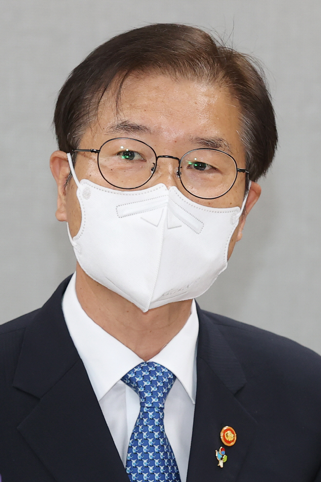발언하는 이정식 고용노동부 장관<YONHAP NO-3058>
