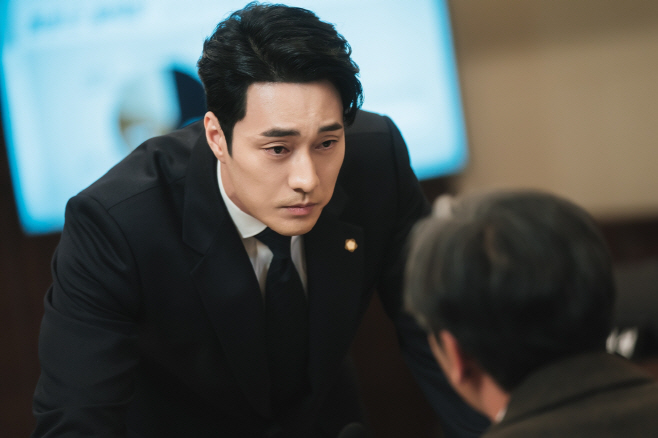 220523 '닥터로이어' 소지섭2