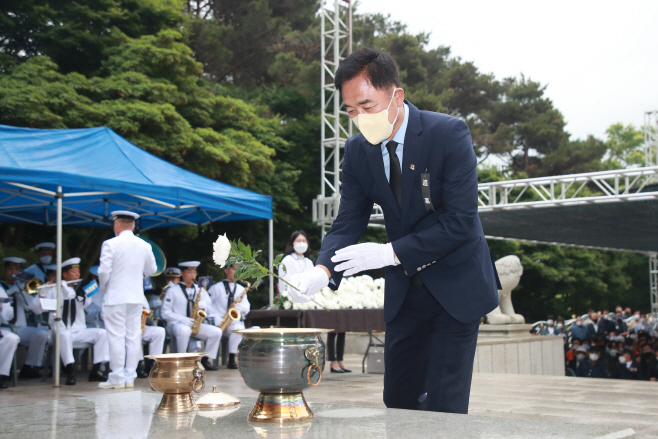 평택시, 제67회 현충일 추념식 개최