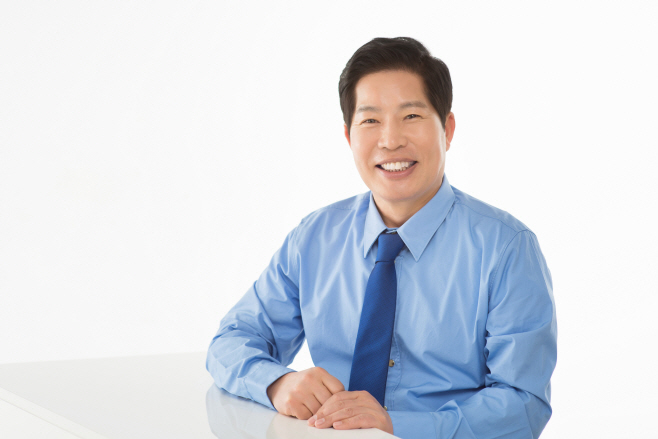 공영민 인물사진