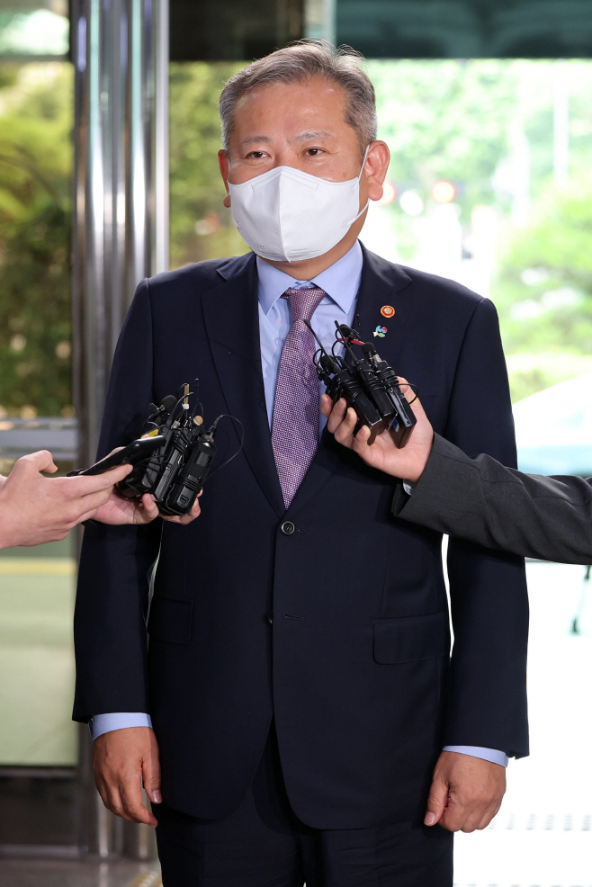 이상민 행안부 장관, 경찰청장 면담 위해 경찰청 방문