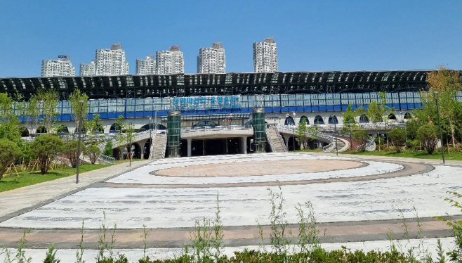 KTX 천안아산역 서편광장 새 단장
