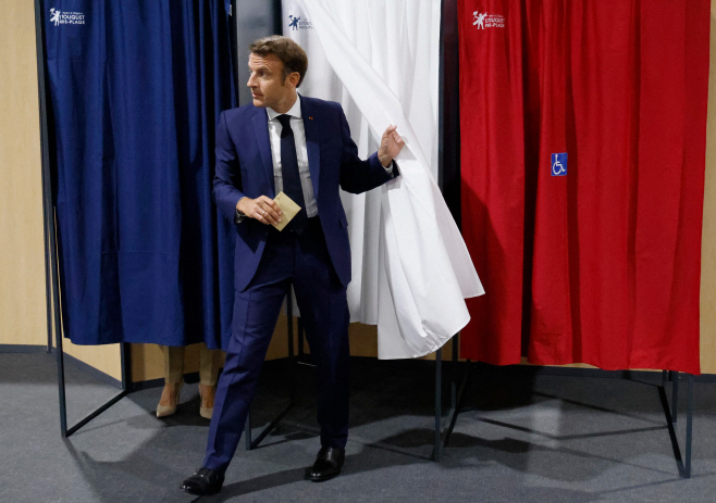 TOPSHOT-FRANCE2022-POLITICS-ELECTI-6276> (AFP)