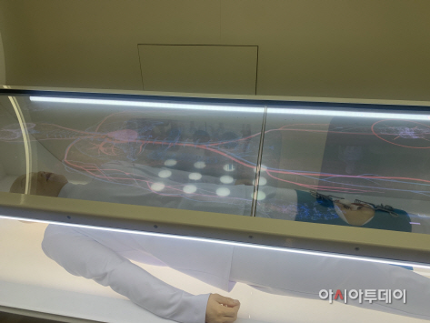 20220618_234316080_05