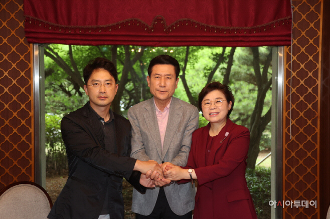 (좌측부터) 김병욱 국회의원, 이강덕 포항시장, 김정재 국회의