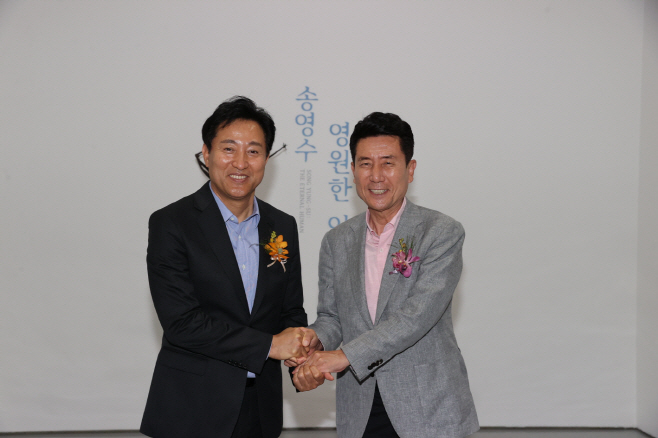(좌측부터) 오세훈 서울시장, 이강덕 포항시장/제공=포항시