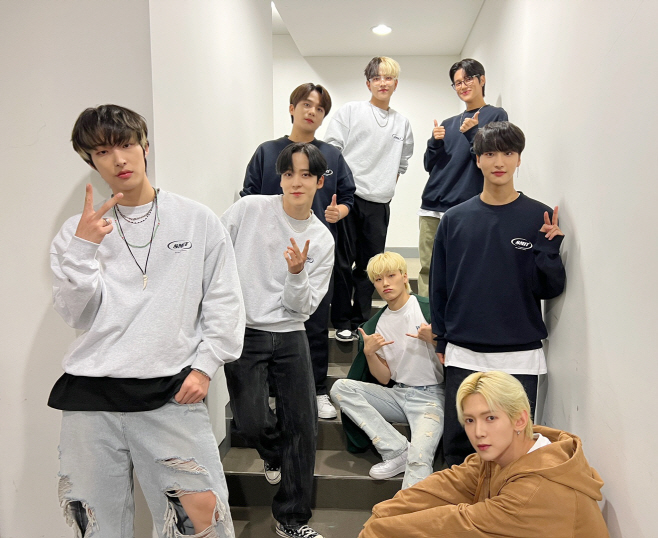 에이티즈_피버_디어다이어리_01[제공=KQ]