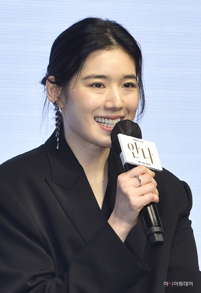[포토] 정은채, 안나로 돌아왔어요