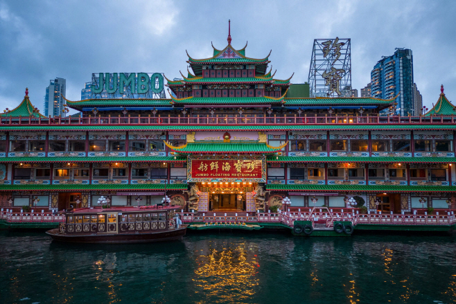 FILES-HONG KONG-CHINA-RESTAURANTS-TOURISM