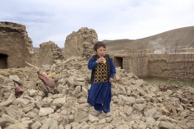 Afghanistan Earthquake <YONHAP NO-0551> (AP)