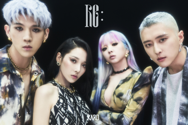 KARD_미니5집_RE_JK_단체01