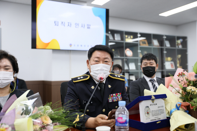 포항해경, 2022년도 상반기 정년 퇴임식 열어(퇴임식 모습2)